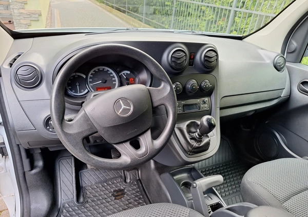 Mercedes-Benz Citan cena 33900 przebieg: 254000, rok produkcji 2015 z Łochów małe 106